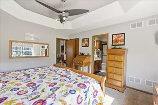 1001 Freedom Cir N, Crown Point, IN 46307 - Photo 15