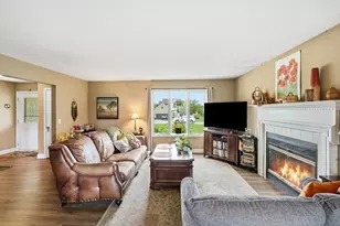 11081 Miami St, Crown Point, IN 46307 - Photo 3