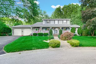 180 Primrose Cir, Chesterton, IN 46304 - Photo 1