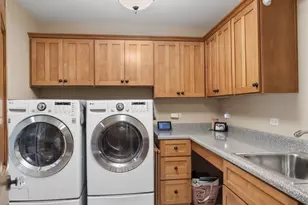 1018 Sterling Ct, Crown Point, IN 46307 - Photo 23
