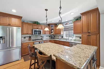 1018 Sterling Court, Crown Point, IN 46307 - Photo 7