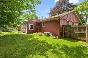 303 Miller St, La Porte, IN 46350 - Photo 3