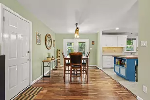 422 S Jackson Blvd, Chesterton, IN 46304 - Photo 5