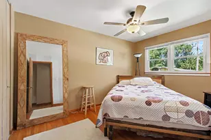 422 S Jackson Blvd, Chesterton, IN 46304 - Photo 9