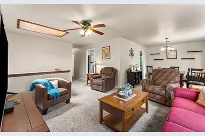 374 E 1125 S, Kouts, IN 46347 - Photo 5