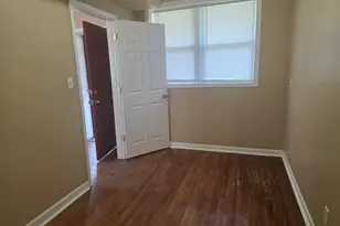 3725 Monroe St, Gary, IN 46408 - Photo 9