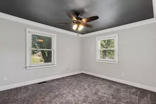 455 Marian Dr, Valparaiso, IN 46385 - Photo 11