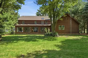 1046 W 1300 S, Kentland, IN 47951 - Photo 5