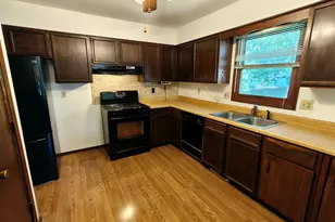 3042 Dutch Mill St, Portage, IN 46368 - Photo 9