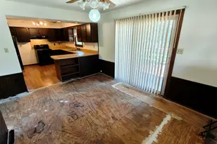3042 Dutch Mill St, Portage, IN 46368 - Photo 7