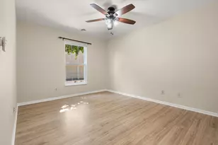 2925 Foggy Glen Dr, Valparaiso, IN 46385 - Photo 11