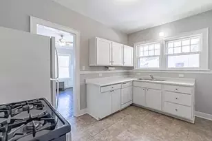 308 Brown St, Valparaiso, IN 46383 - Photo 7
