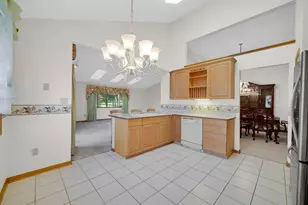 1521 Tamarack Dr, Schererville, IN 46375 - Photo 17
