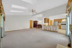 1521 Tamarack Dr, Schererville, IN 46375 - Photo 11