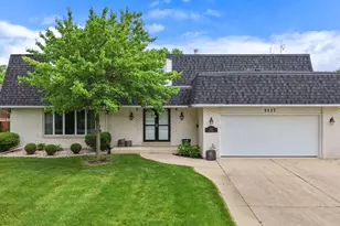 1117 Macarthur Blvd, Munster, IN 46321 - Photo 1