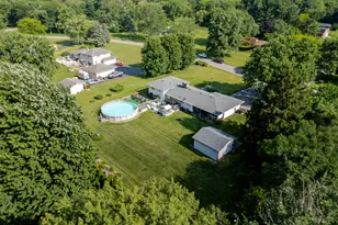 247 Westgate Dr, Valparaiso, IN 46385 - Photo 53