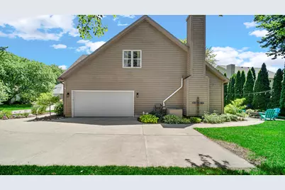 2002 Woodmere Circle, Valparaiso, IN 46383 - Photo 33
