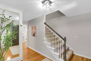 2002 Woodmere Cir, Valparaiso, IN 46383 - Photo 15