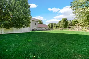 7692 N Emery Rd, Rolling Prairie, IN 46371 - Photo 39