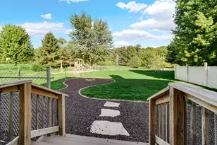 7692 N Emery Rd, Rolling Prairie, IN 46371 - Photo 37