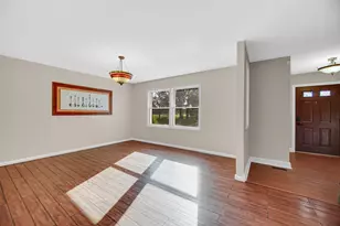7692 N Emery Rd, Rolling Prairie, IN 46371 - Photo 15