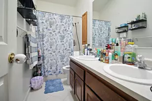 2110 Yorktowne Dr, Valparaiso, IN 46383 - Photo 17