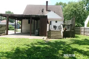 703 N 1st, Kentland, IN 47951 - Photo 9