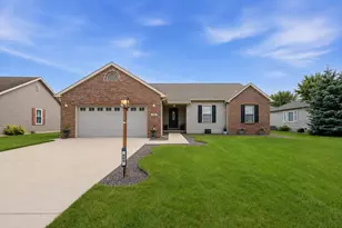 505 17th St SE, Demotte, IN 46310 - Photo 1