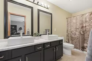 505 17th St SE, Demotte, IN 46310 - Photo 21