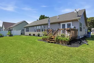 505 17th St SE, Demotte, IN 46310 - Photo 5