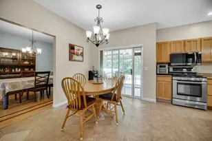 25 Lockerbie Dr, Valparaiso, IN 46385 - Photo 9