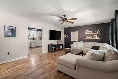 652 N Guyer Street, Hobart, IN 46342 - Photo 5