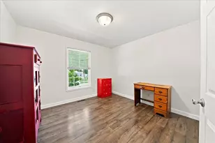2048 Landmark St, Portage, IN 46368 - Photo 21