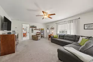 211 Berens St, Dyer, IN 46311 - Photo 5