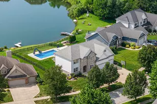 7217 Boardwalk Cir, Crown Point, IN 46307 - Photo 5