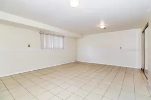 530 E 52nd Pl, Merrillville, IN 46410 - Photo 25