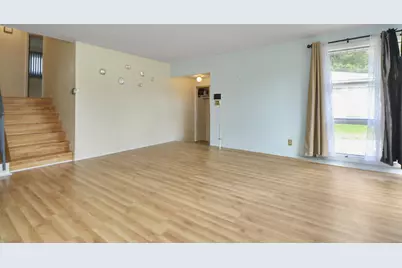 530 E 52nd Place, Merrillville, IN 46410 - Photo 5