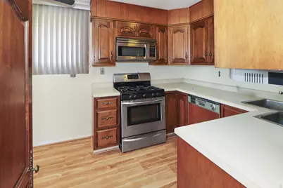 530 E 52nd Place, Merrillville, IN 46410 - Photo 9