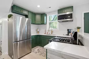 1735 S Fairbanks St, Griffith, IN 46319 - Photo 11