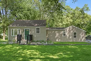 1735 S Fairbanks St, Griffith, IN 46319 - Photo 3