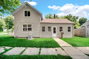 716 4th St, La Porte, IN 46350 - Photo 17