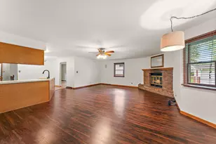404 Hemlock Ln, Crown Point, IN 46307 - Photo 7