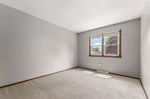 404 Hemlock Ln, Crown Point, IN 46307 - Photo 13