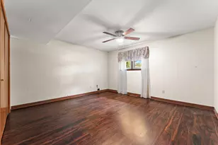 404 Hemlock Ln, Crown Point, IN 46307 - Photo 15