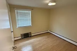 4 Ruth St, Calumet City, IL 60409 - Photo 7