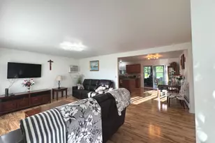 2155 N West Shafer Dr, Monticello, IN 47960 - Photo 3