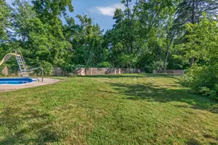 141 Rush Ct, Hobart, IN 46342 - Photo 25