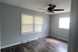 302 Green Acres Dr, Valparaiso, IN 46383 - Photo 15