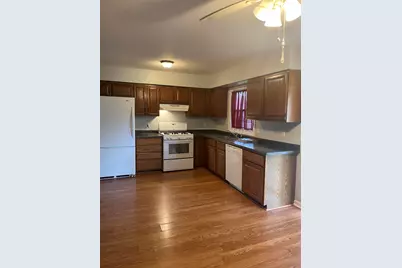 302 Green Acres Drive, Valparaiso, IN 46383 - Photo 9