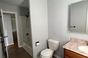 302 Green Acres Dr, Valparaiso, IN 46383 - Photo 19